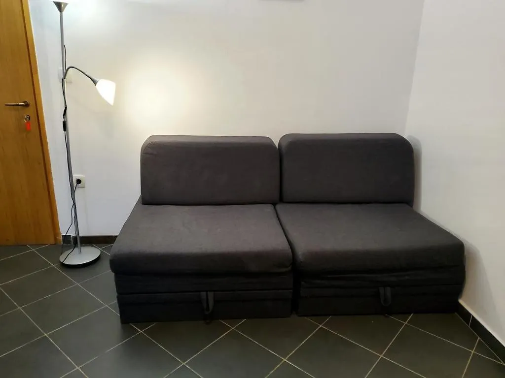 Charming Apartment 3 Sleeps 4 Guests Split